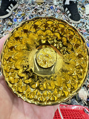 Ceramic artworks are given to foreign friends, and $30 is for packaging and shipping fees