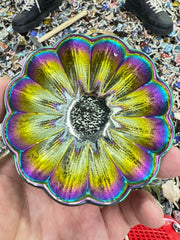 Ceramic artworks are given to foreign friends, and $30 is for packaging and shipping fees